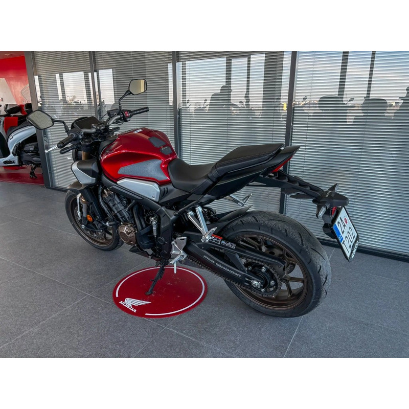 Honda CB 650 R E-Clutch